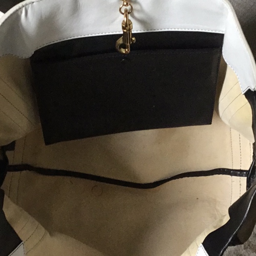 SOLD ON TRADESY 💕Chloe Large Alison Tote EUC - Picture 6 of 8